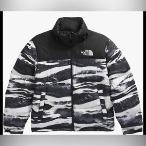 The Northface Mens 1996 Retro Nuptse 700 Fill Power Down Jacket XL